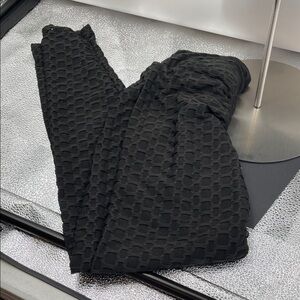 2.8.26 Helix Black Honeycomb Pattern Textured Leggings (S/M)